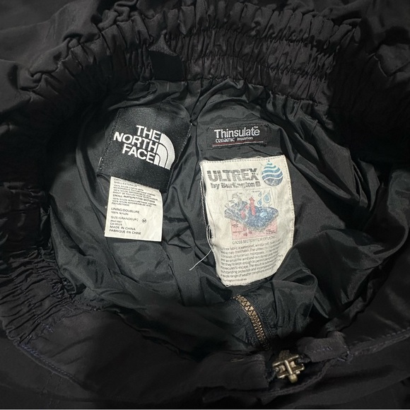 The North Face Thinsulation Snow Bib / overalls - Picture 4 of 8